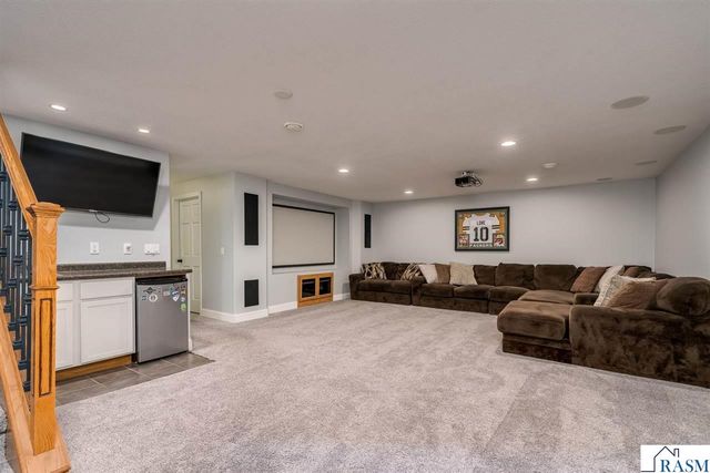 100 La Costa Lane, Mankato, MN 56001