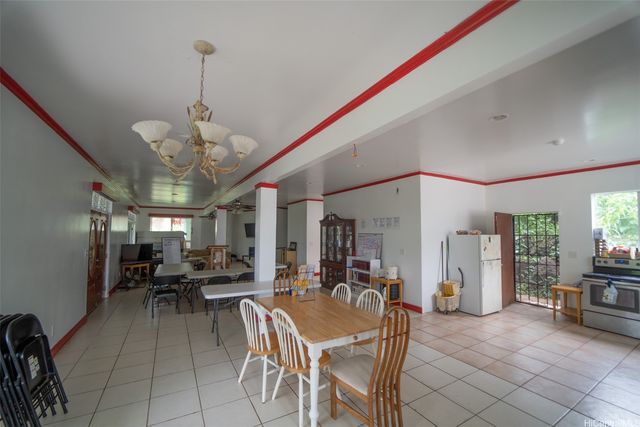 47-726 Kamehameha Highway, Kaneohe, HI 96744