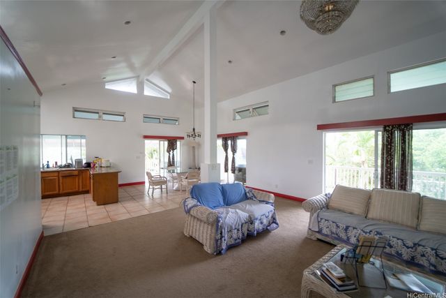 47-726 Kamehameha Highway, Kaneohe, HI 96744