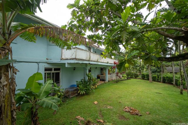 47-726 Kamehameha Highway, Kaneohe, HI 96744