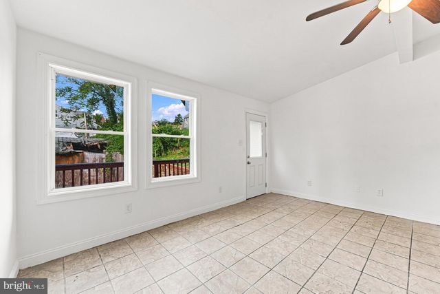1135-37-37 OVERINGTON ST, Philadelphia, PA 19124