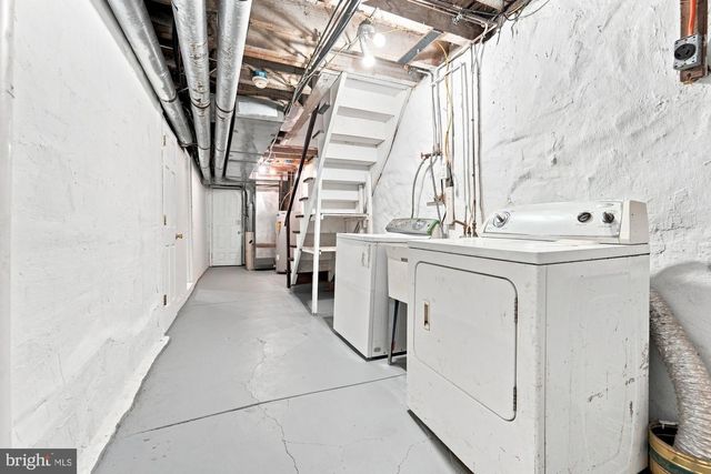 1135-37-37 OVERINGTON ST, Philadelphia, PA 19124