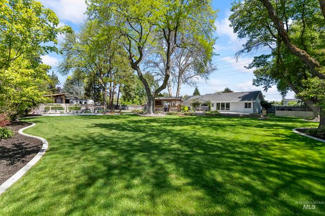 1255 S Cloverdale, Boise, ID 83709