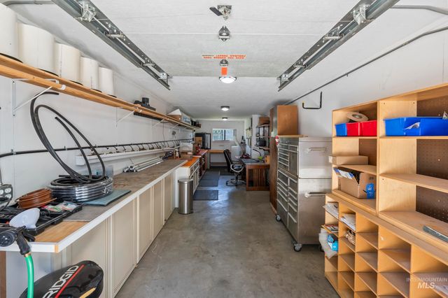 1255 S Cloverdale, Boise, ID 83709