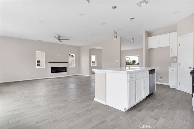 16319 Teton Street, Victorville, CA 92395