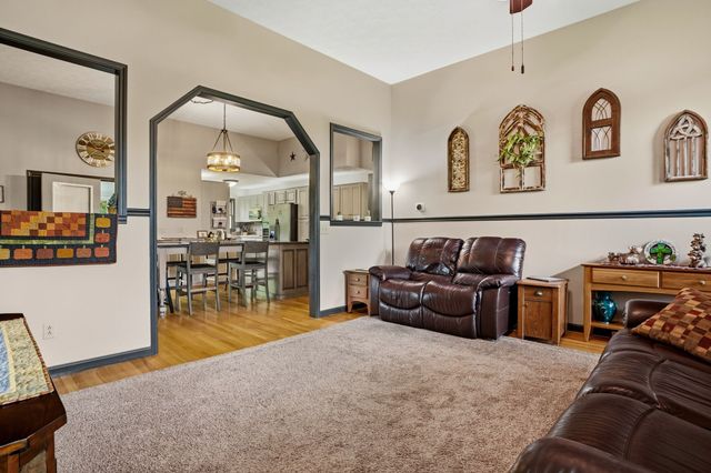 778 Fox Run Ln, Lafayette, TN 37083
