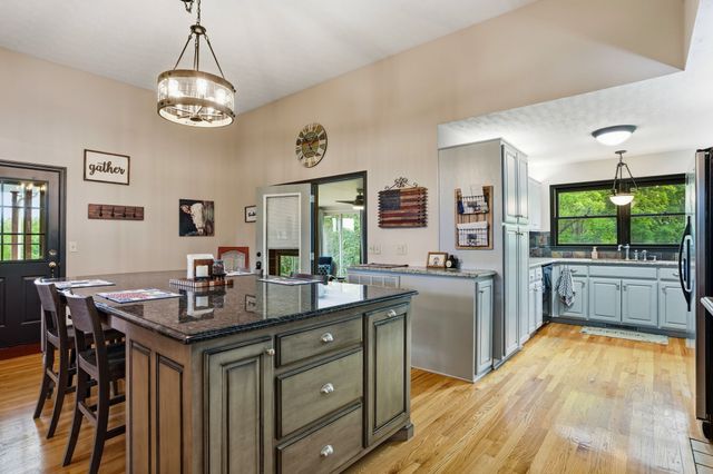 778 Fox Run Ln, Lafayette, TN 37083