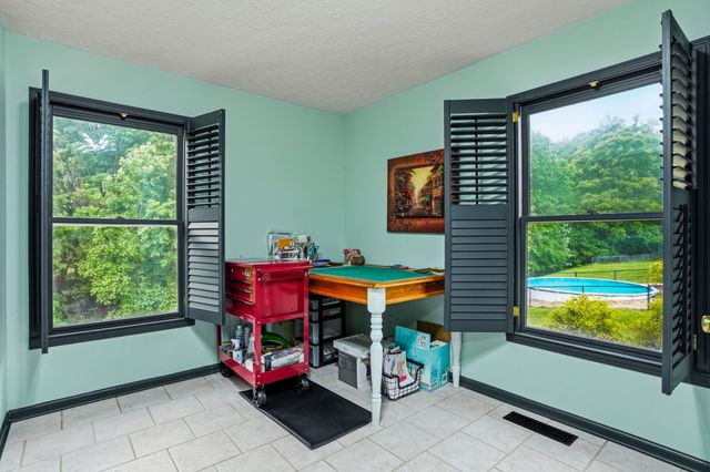 778 Fox Run Ln, Lafayette, TN 37083