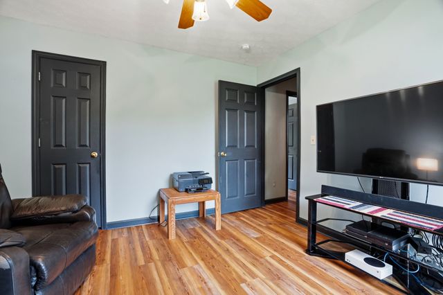 778 Fox Run Ln, Lafayette, TN 37083