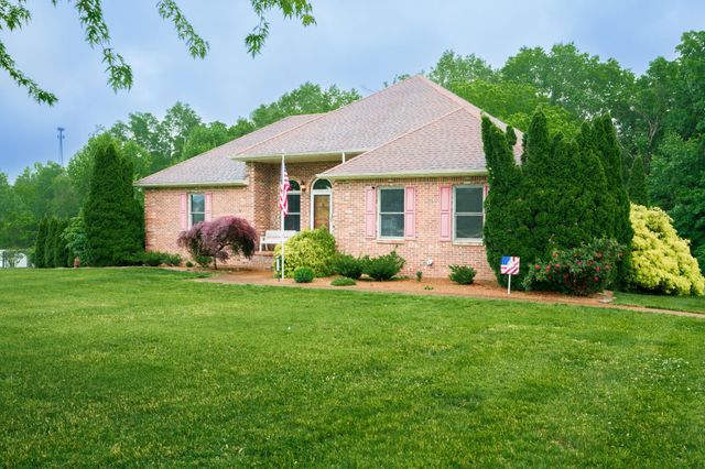 778 Fox Run Ln, Lafayette, TN 37083