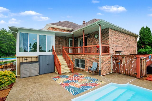778 Fox Run Ln, Lafayette, TN 37083