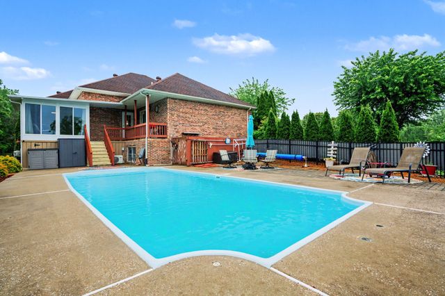 778 Fox Run Ln, Lafayette, TN 37083