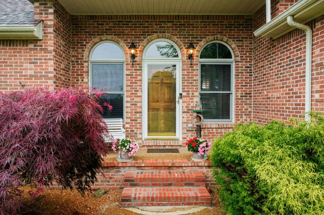 778 Fox Run Ln, Lafayette, TN 37083