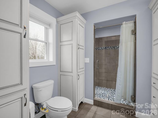 1086 Carters Ridge Road, Spruce Pine, NC 28777