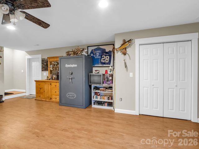 1086 Carters Ridge Road, Spruce Pine, NC 28777