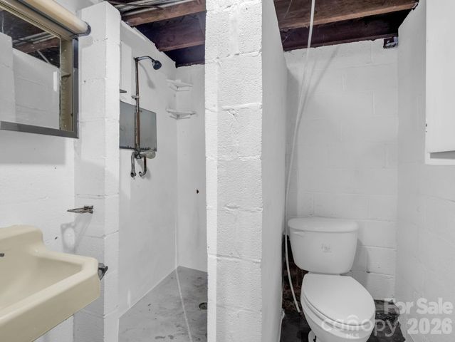 1086 Carters Ridge Road, Spruce Pine, NC 28777