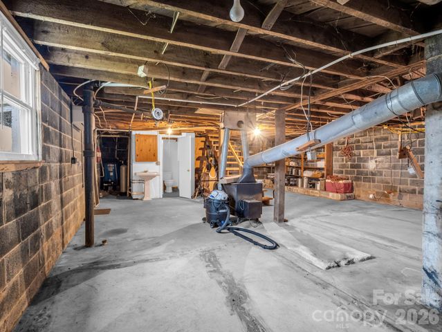 1086 Carters Ridge Road, Spruce Pine, NC 28777