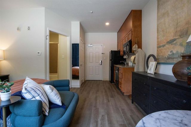 8719 Farm Market 1960 West Road 100, Houston, TX 77070