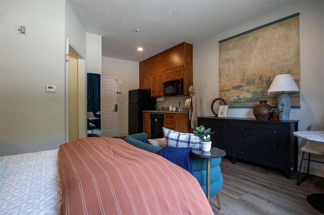 8719 Farm Market 1960 West Road 100, Houston, TX 77070