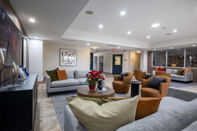 8719 Farm Market 1960 West Road 100, Houston, TX 77070