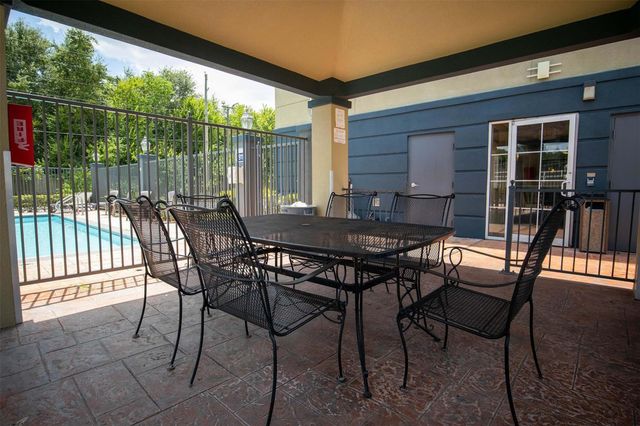 8719 Farm Market 1960 West Road 100, Houston, TX 77070