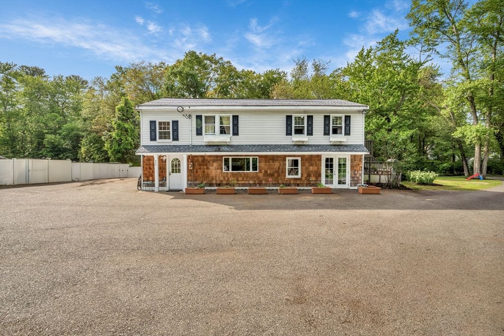 825 South St, Tewksbury, MA 01876