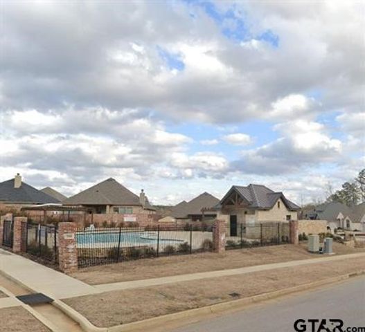 9162 Cave Branch Cove, Tyler, TX 75703