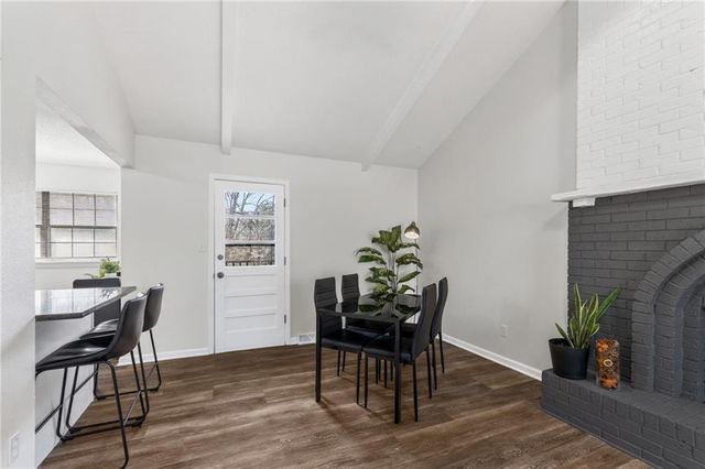 2916 Sweet Briar Drive, Independence, MO 64057