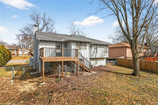 2916 Sweet Briar Drive, Independence, MO 64057