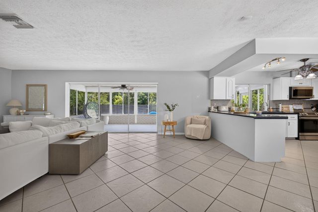 2409 NW Everglades Boulevard, Stuart, FL 34994
