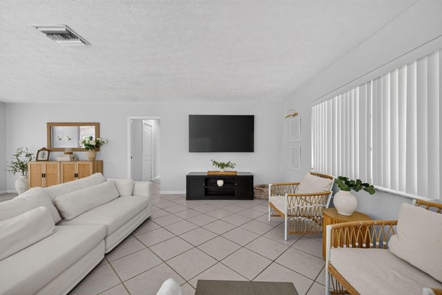 2409 NW Everglades Boulevard, Stuart, FL 34994