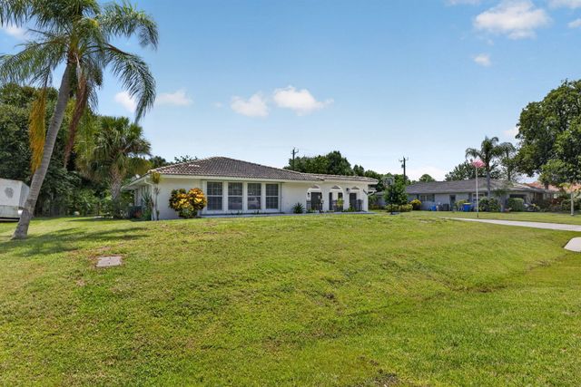 2409 NW Everglades Boulevard, Stuart, FL 34994