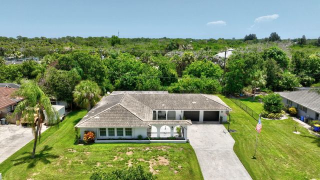 2409 NW Everglades Boulevard, Stuart, FL 34994