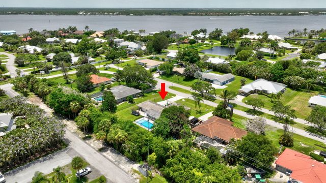 2409 NW Everglades Boulevard, Stuart, FL 34994