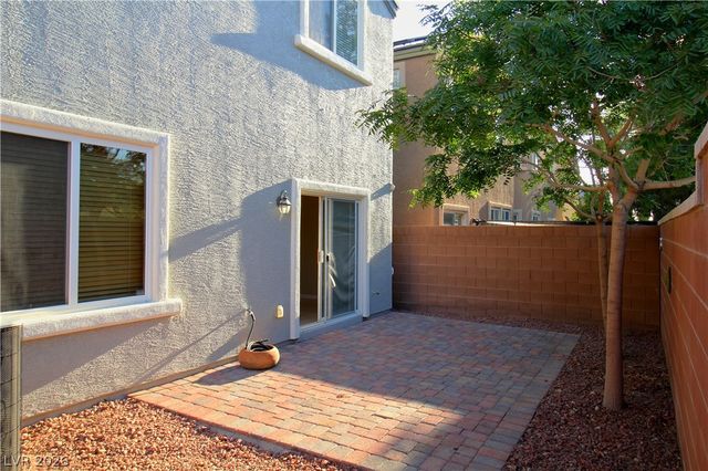 9519 Knopfler Lane, Las Vegas, NV 89148