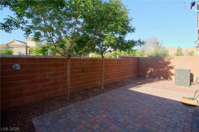 9519 Knopfler Lane, Las Vegas, NV 89148