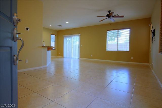 9519 Knopfler Lane, Las Vegas, NV 89148