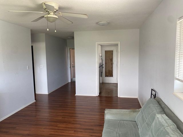 1450 E SAMPLE Road 302, Pompano Beach, FL 33064