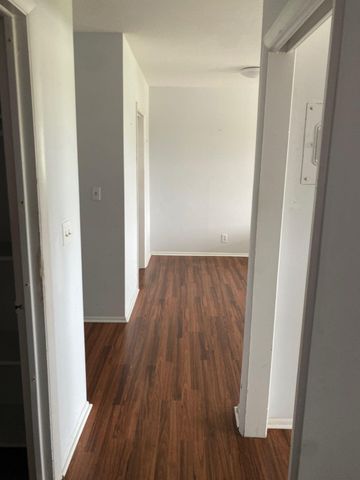 1450 E SAMPLE Road 302, Pompano Beach, FL 33064