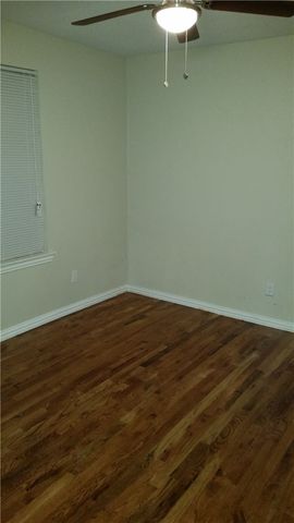 1925 W 10th Street, Dallas, TX 75208