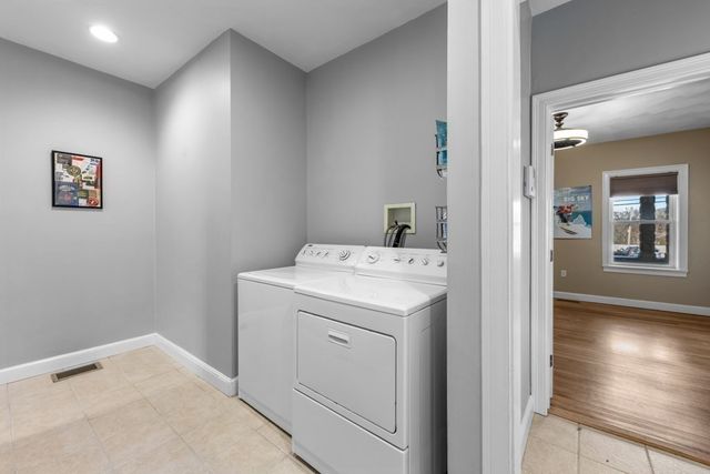 29-31 Middlesex St 1, Chelmsford, MA 01863