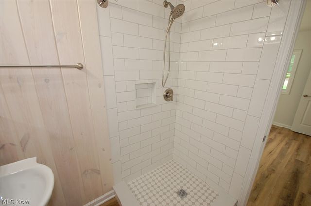 10029 Cummins Drive, Deerfield, OH 44411