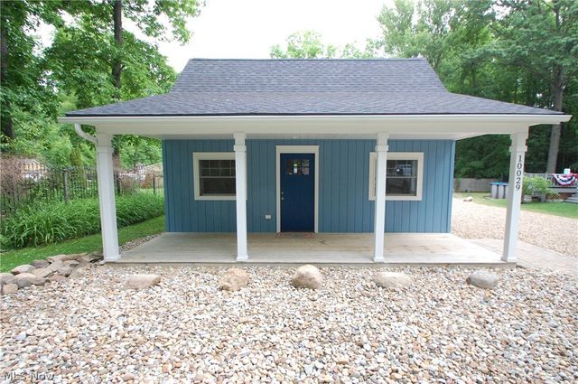 10029 Cummins Drive, Deerfield, OH 44411