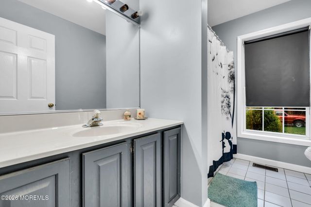 609 9th Avenue, Toms River, NJ 08757