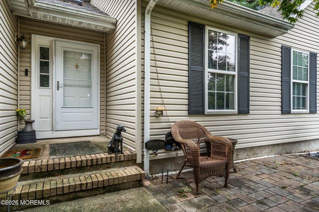 609 9th Avenue, Toms River, NJ 08757