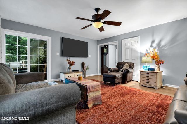 609 9th Avenue, Toms River, NJ 08757