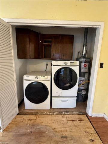 8268 Gygax RD, Norfolk, VA 23505