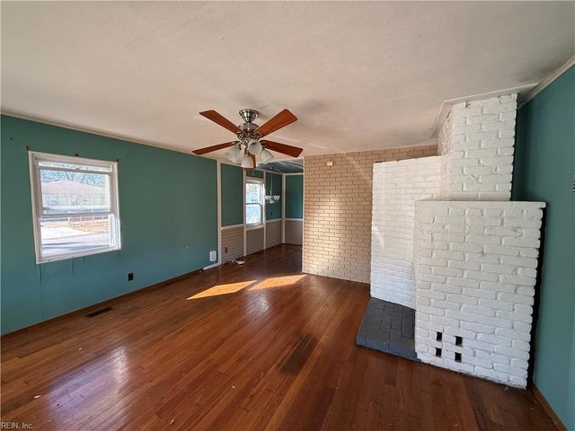 8268 Gygax RD, Norfolk, VA 23505