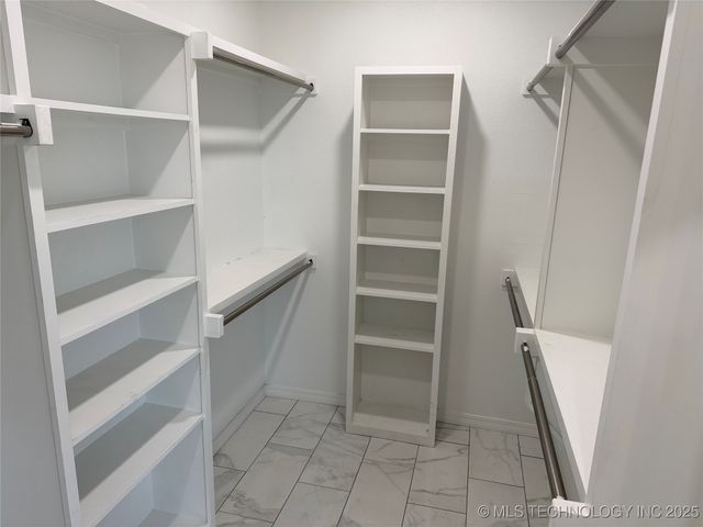 30 Lobo Lane, Lone Grove, OK 73443