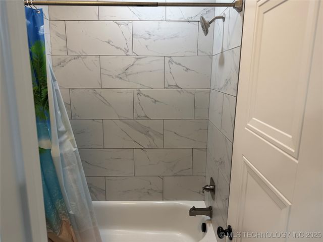 30 Lobo Lane, Lone Grove, OK 73443